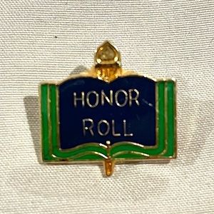 Pre-Owned Vintage “Honor Roll” Green & Blue Enamel Celebratory Metal Pin
